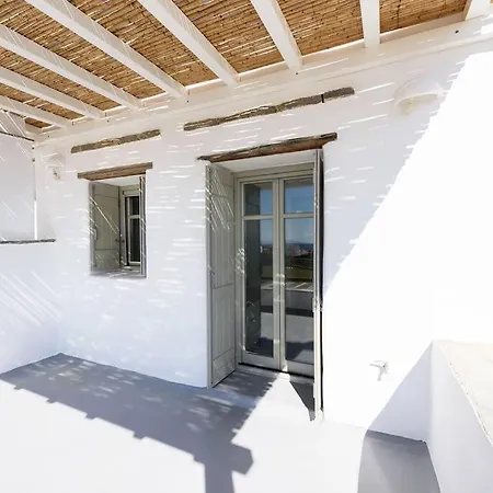 Atlas In Santa Maria, Paros Holiday home *